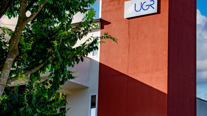 La torre di UGR custodisce i valori che ispirano la nostra “mission”: solidarietà, passione, competenza.